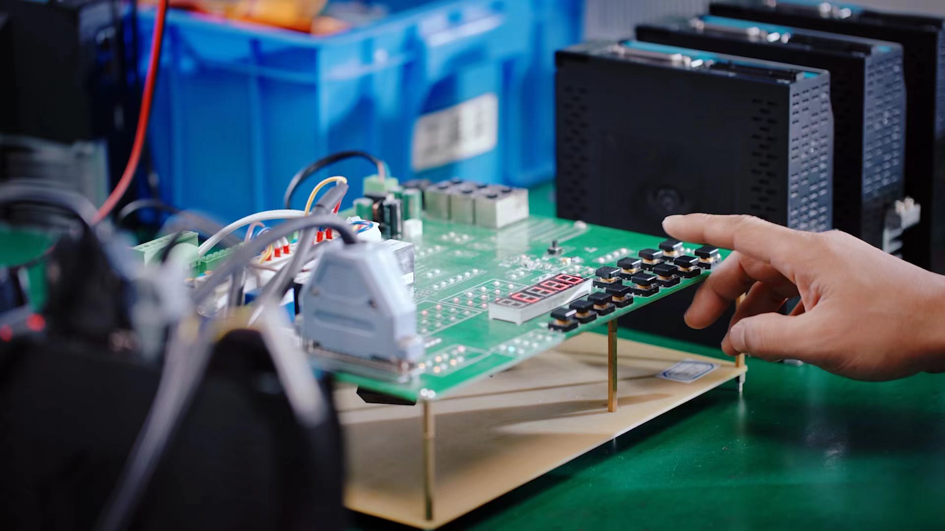 6b895929881fff86c29df3bef5c6512